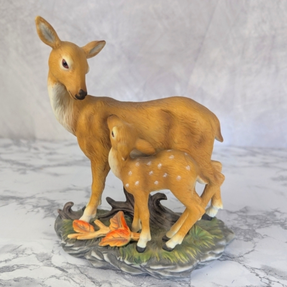 Mother Deer With Baby Spotted Fawn Porcelain Figurine In Pristine Condition